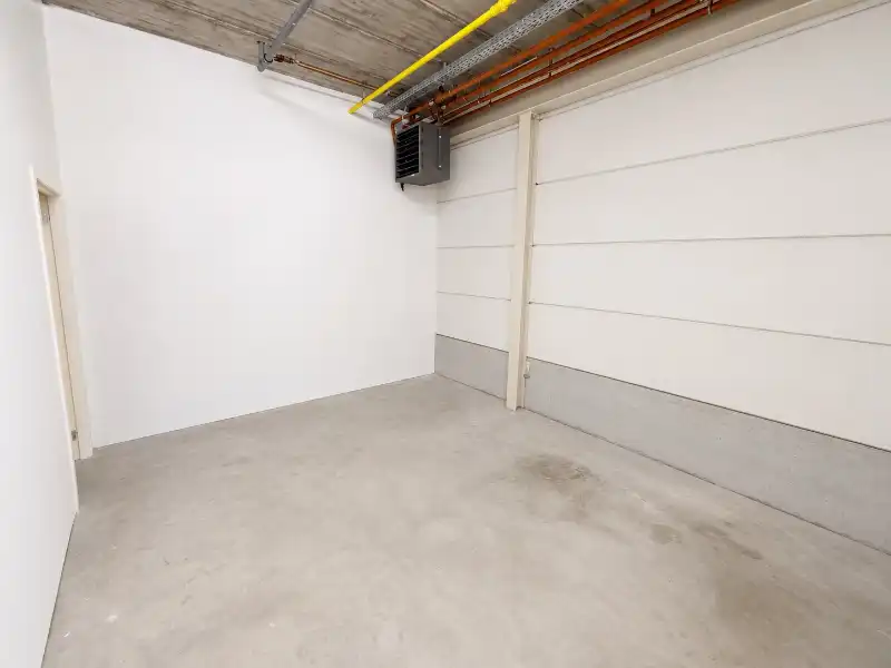 KMO-unit met appartement/kantoor te huur foto 6