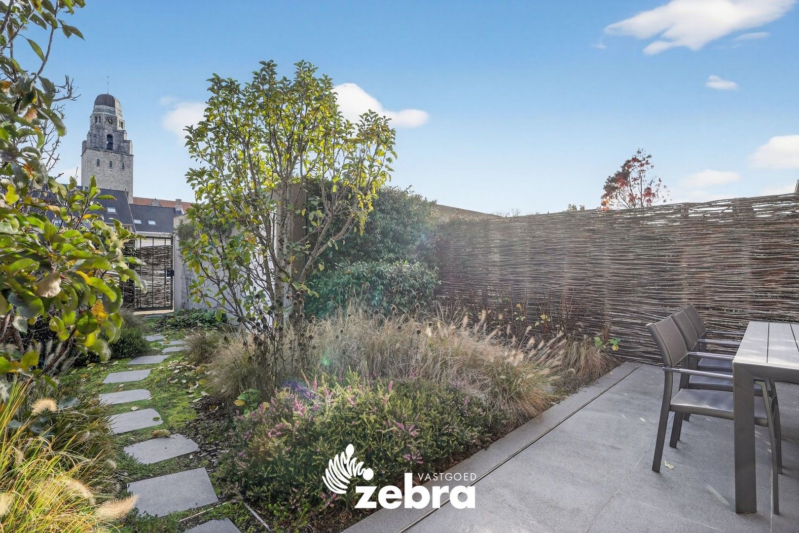 Instapklare woning met 4 SLK, 2 BADK en GARAGE! foto 25