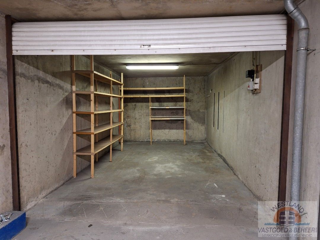 Ruime garagebox met elektriciteit foto 3