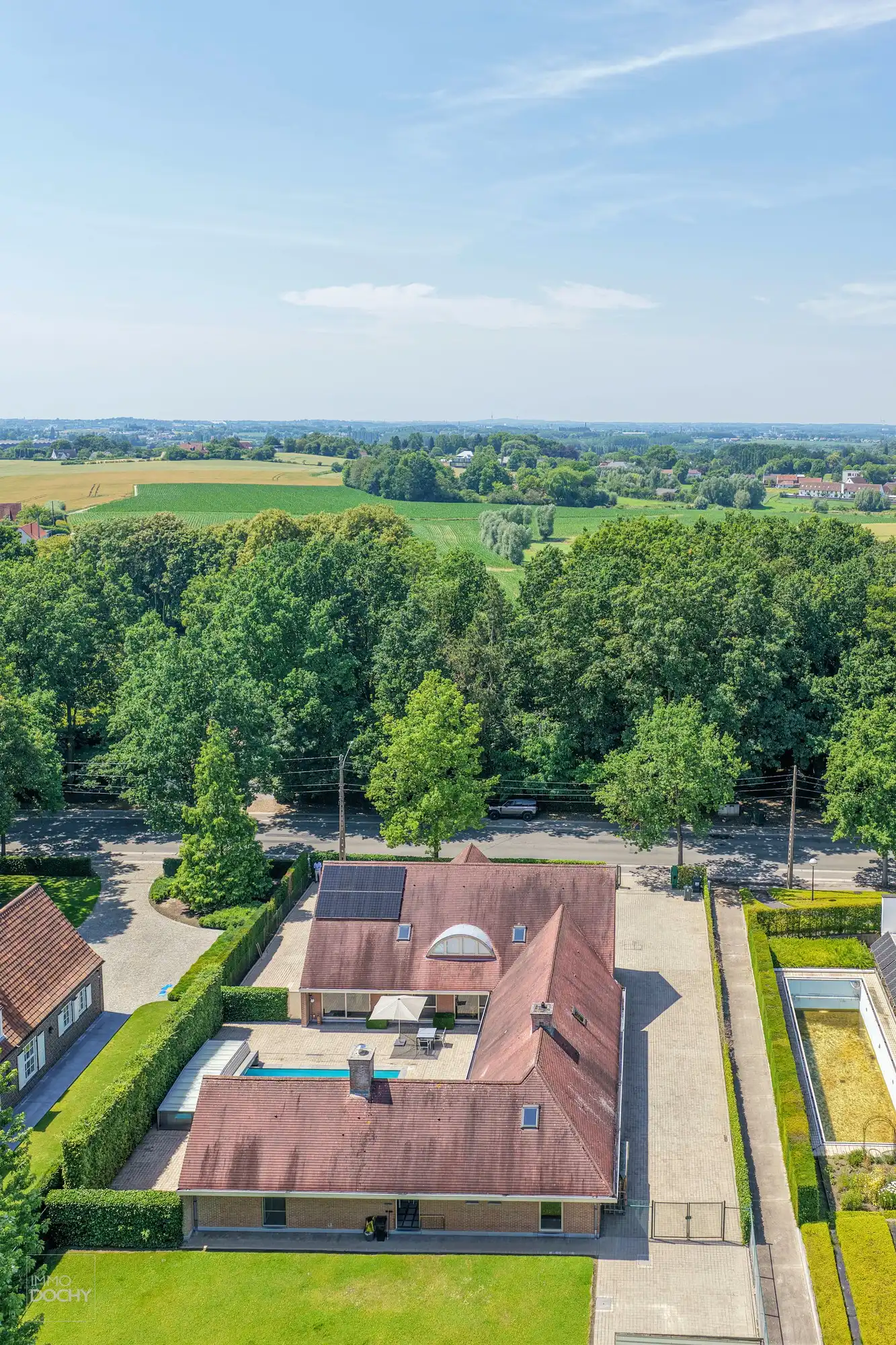 Ruime villa met zwembad in de omgeving van de Marionetten foto 3
