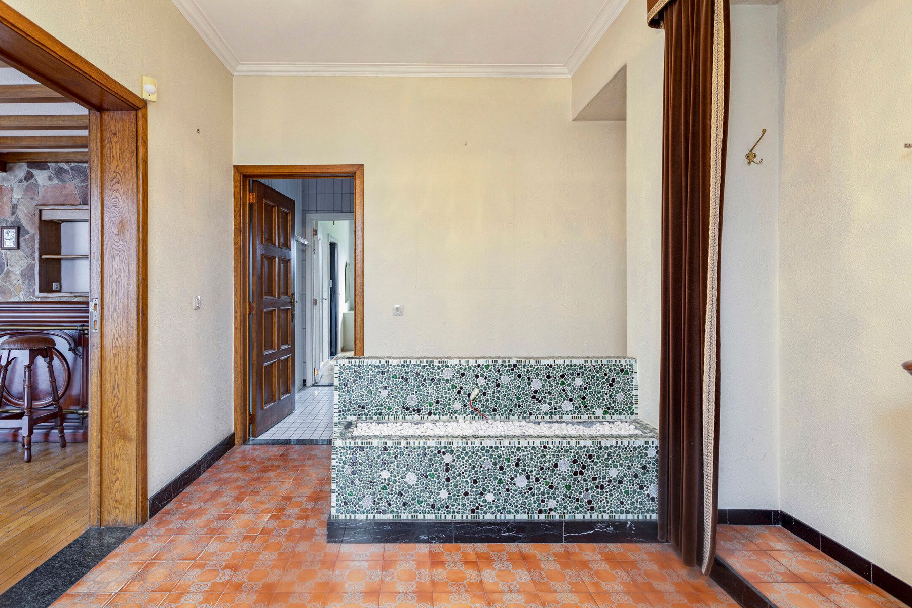 **KIJKDAG 15/11** Te renoveren halfopen bebouwing  foto 4