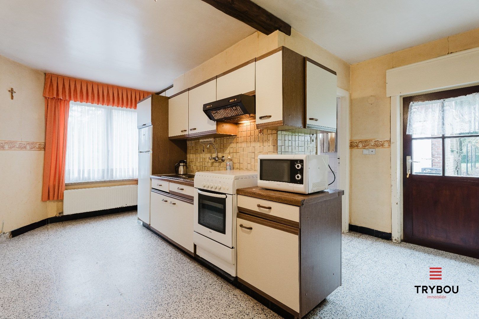 Alleenstaande woning op een ruim perceel van 2270 m² met rustige ligging te Langemark foto 7