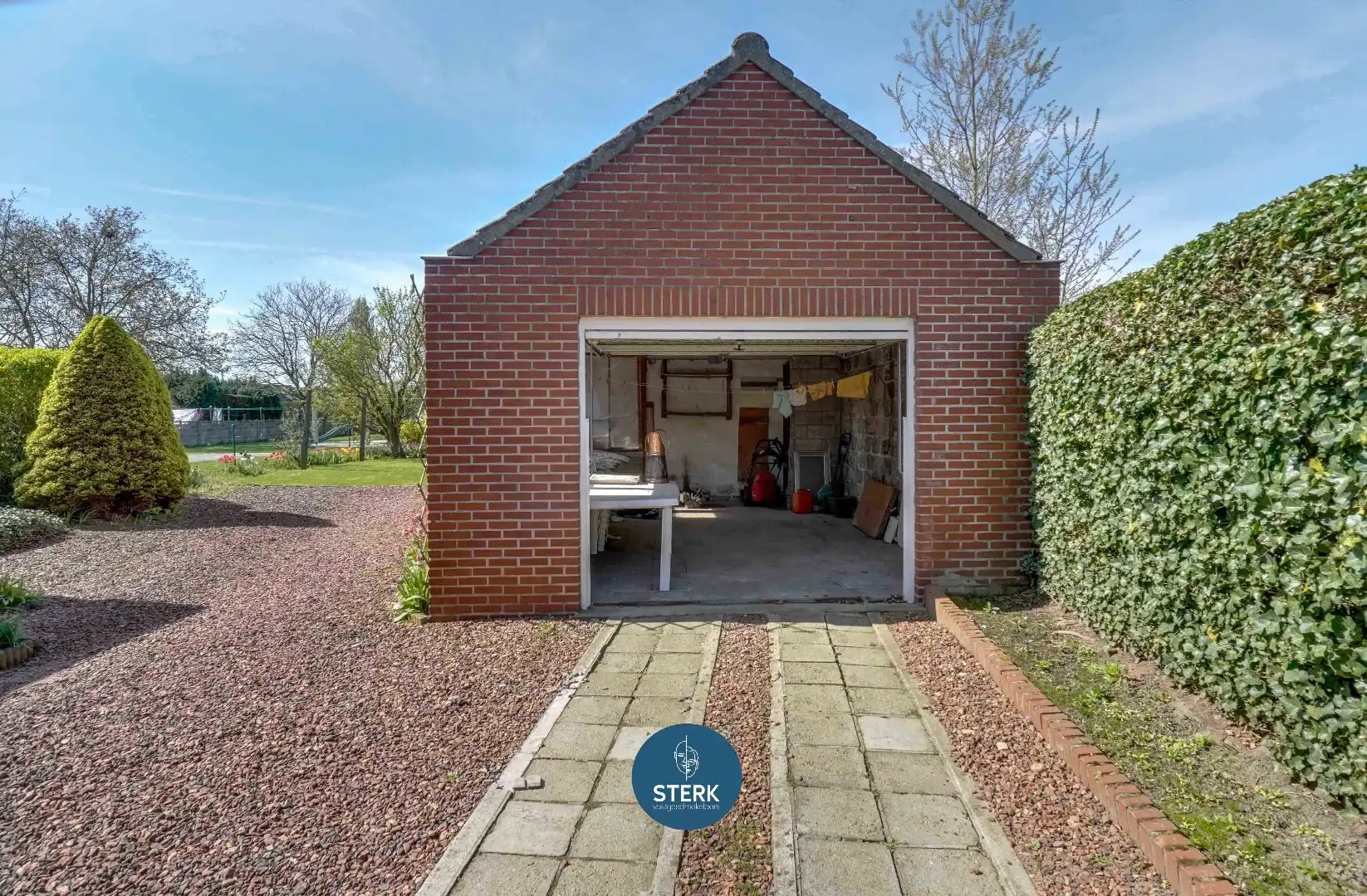 OP TE KNAPPEN GEZINSWONING OP EEN TOPLOCATIE IN CENTRUM LANAKEN !  foto 19