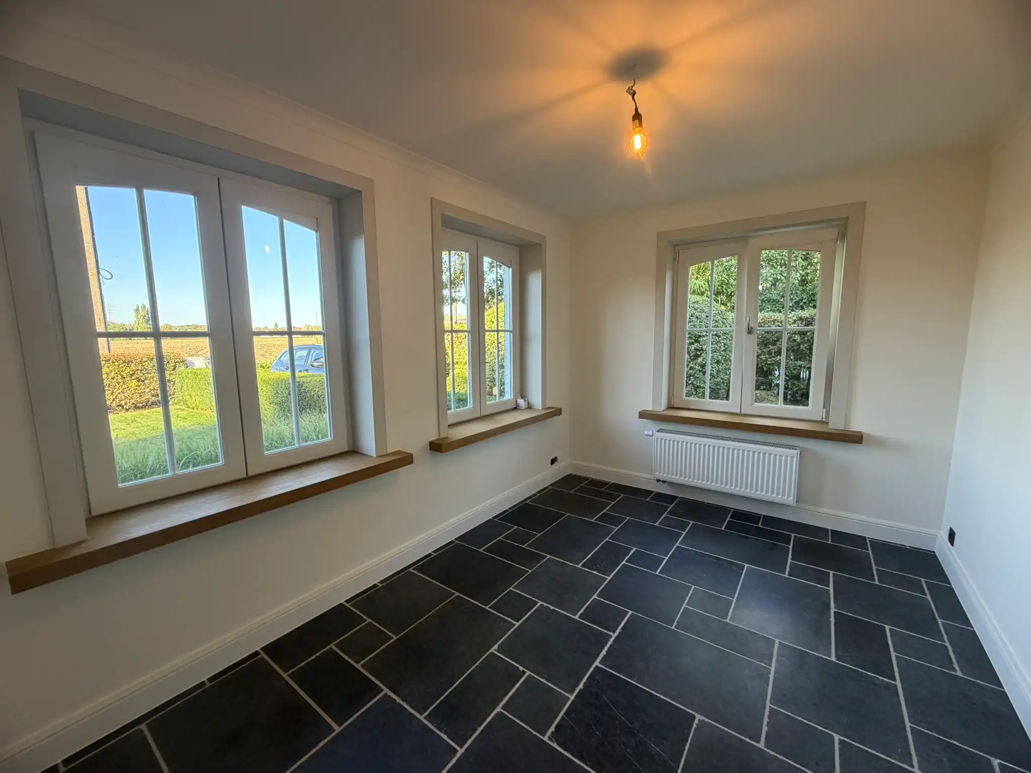 Prachtige landelijke woning met 5 slaapkamers & bijgebouwen foto 16