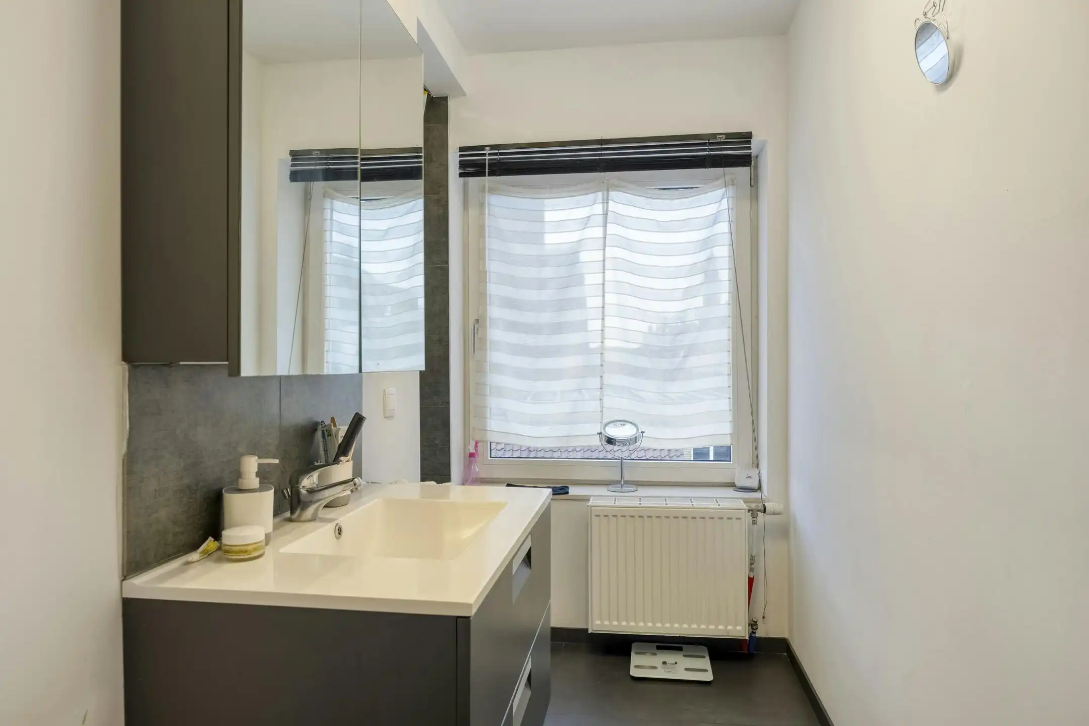 Opbrengsteigendom te koop in centrum van Eeklo foto 23