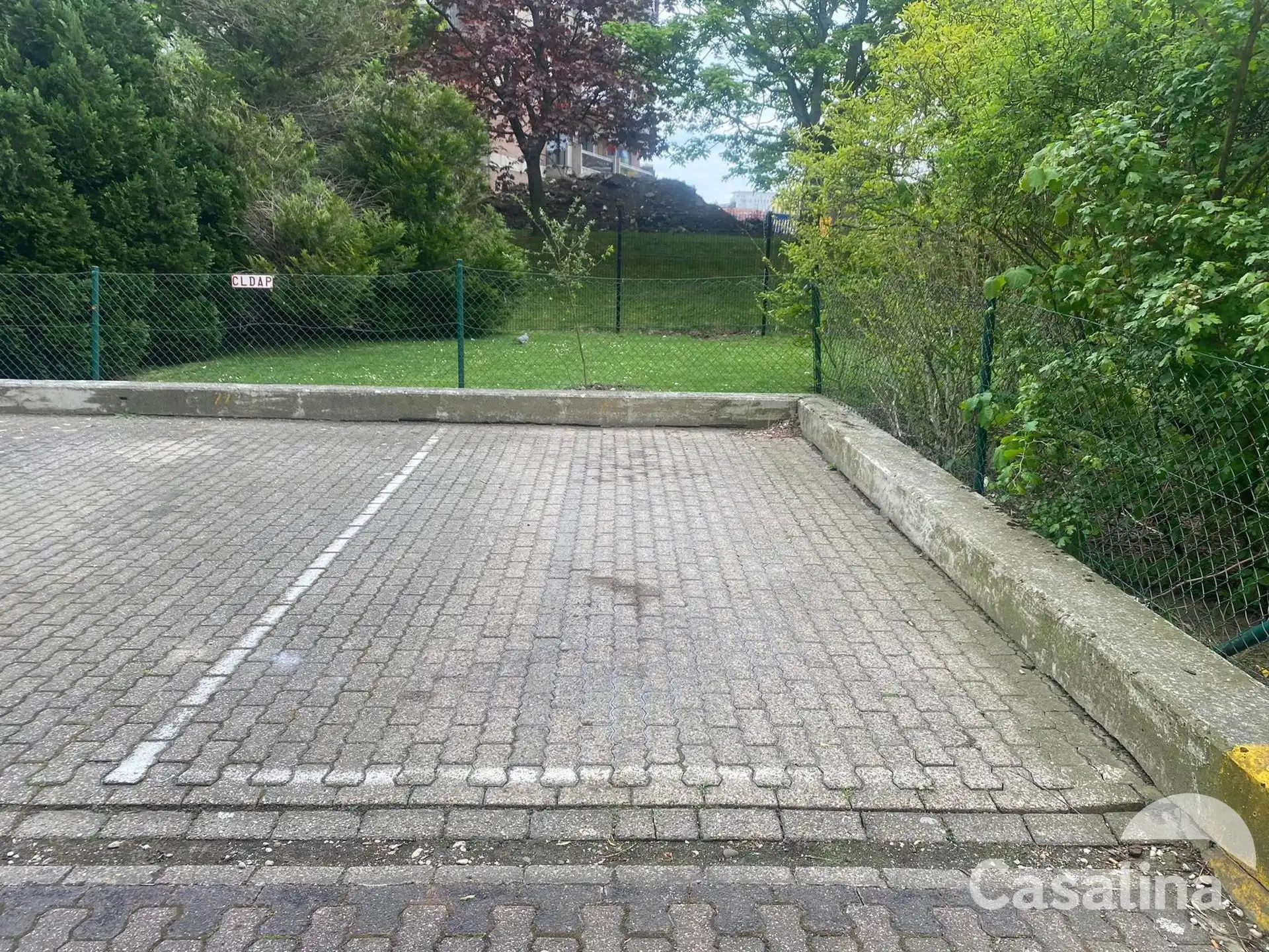 CASALINA Real Estate - Parkeerplaats buiten nr 4 foto 2