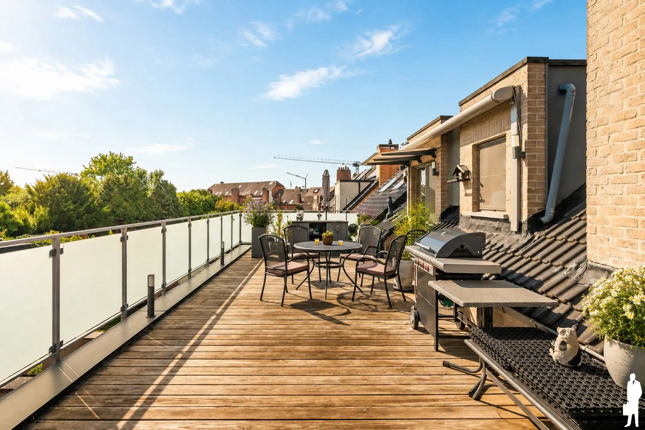 Lichtrijk dakappartement met riant dakterras en autobox foto 11