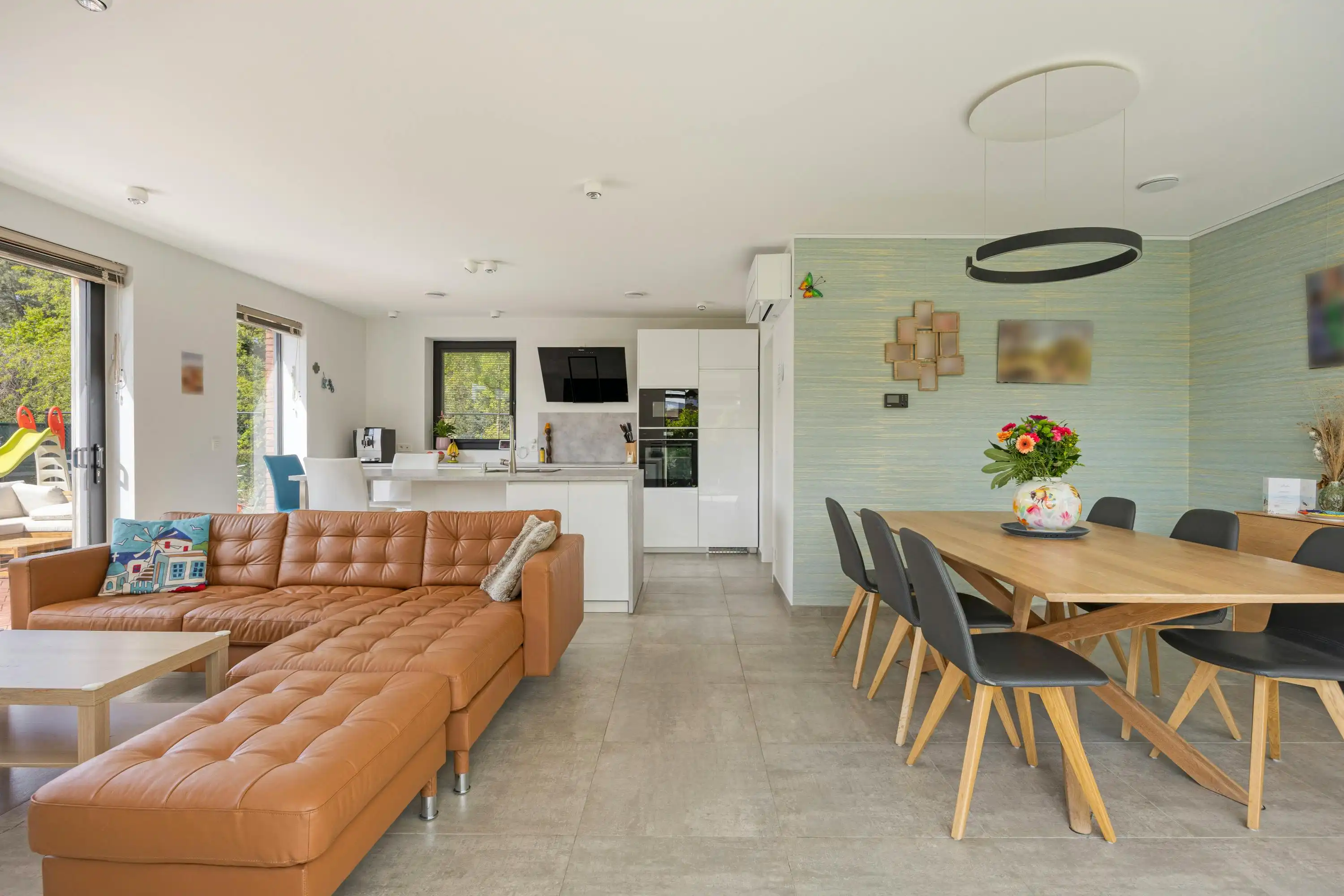 Energiezuinige huis in een rustige doodlopende straat te Adegem foto 5