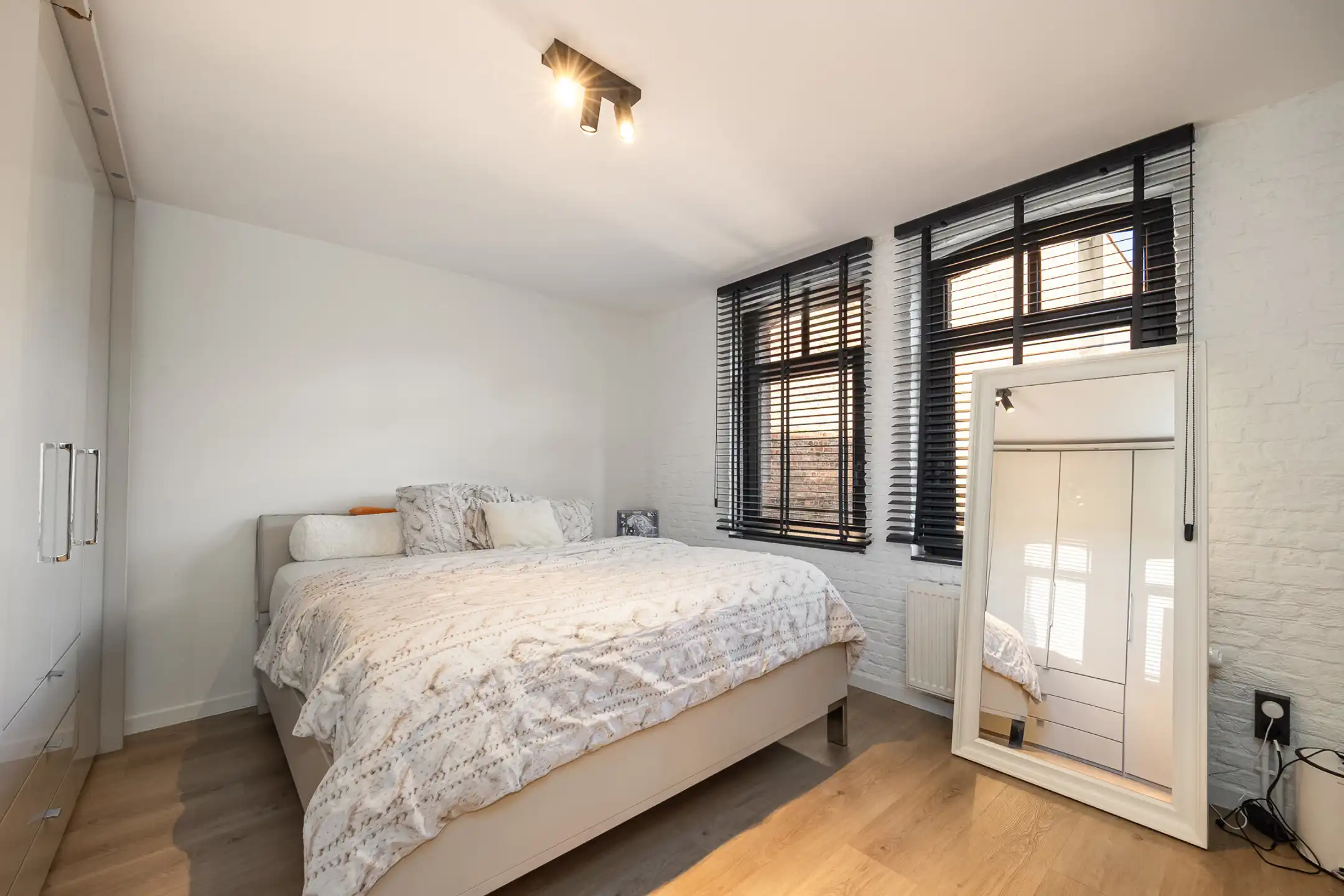 ANTWERPEN - Uniek loft appartement in historisch pakhuis! foto 10