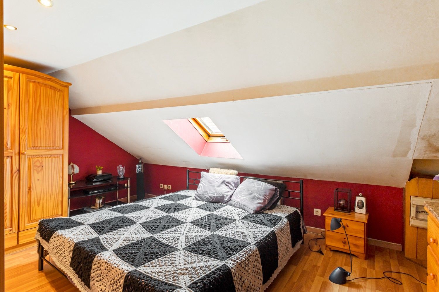 Huis met 2 slaapkamers en tuin te koop in Deurne! foto 13