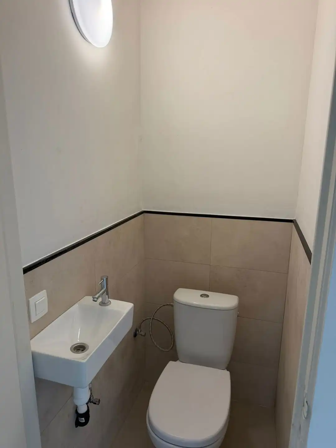 GENK te koop: gerenoveerd appartement met 2 slaapkamers foto 10