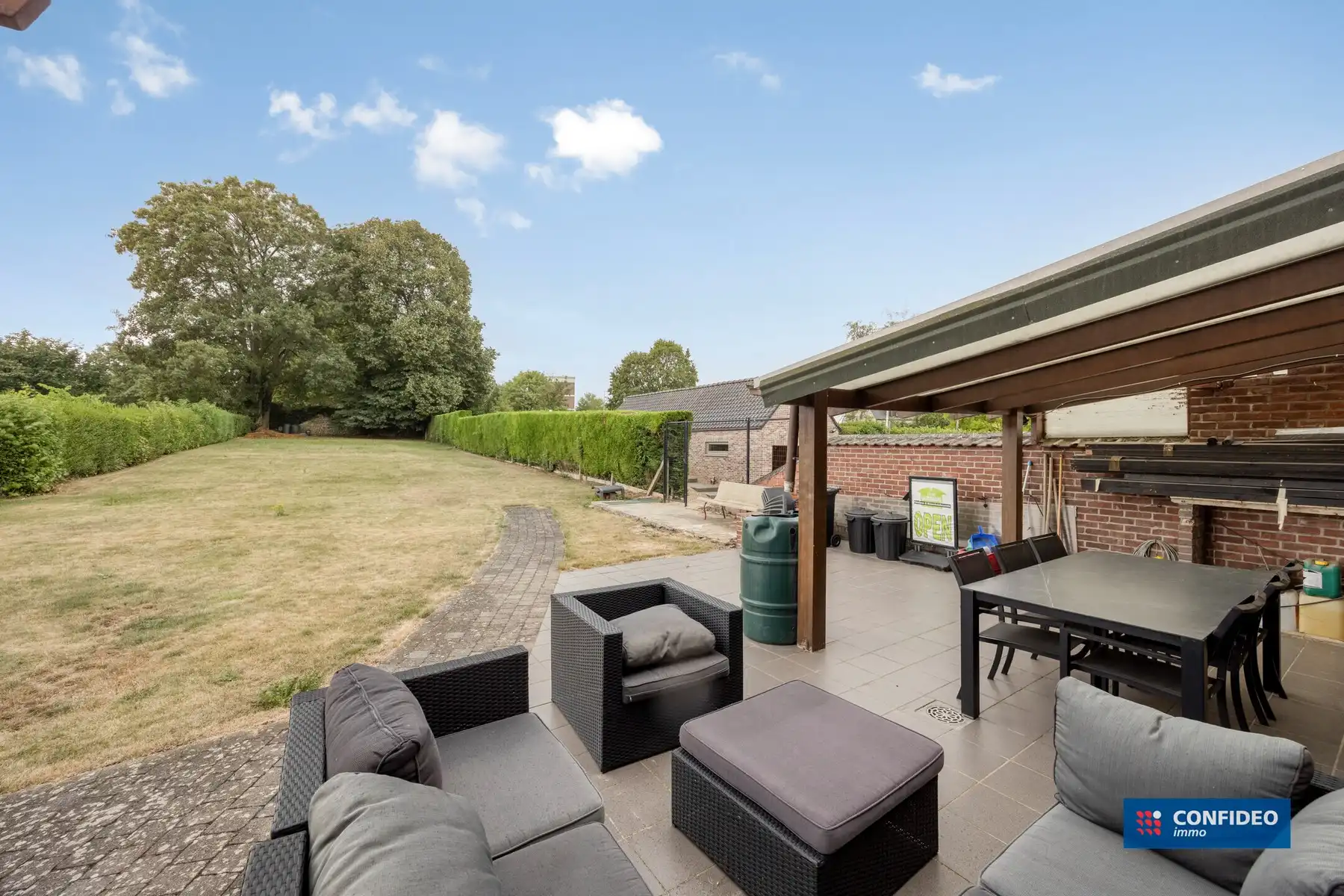 Mooie gerenoveerde woning op toplocatie met zuidgerichte tuin foto 12