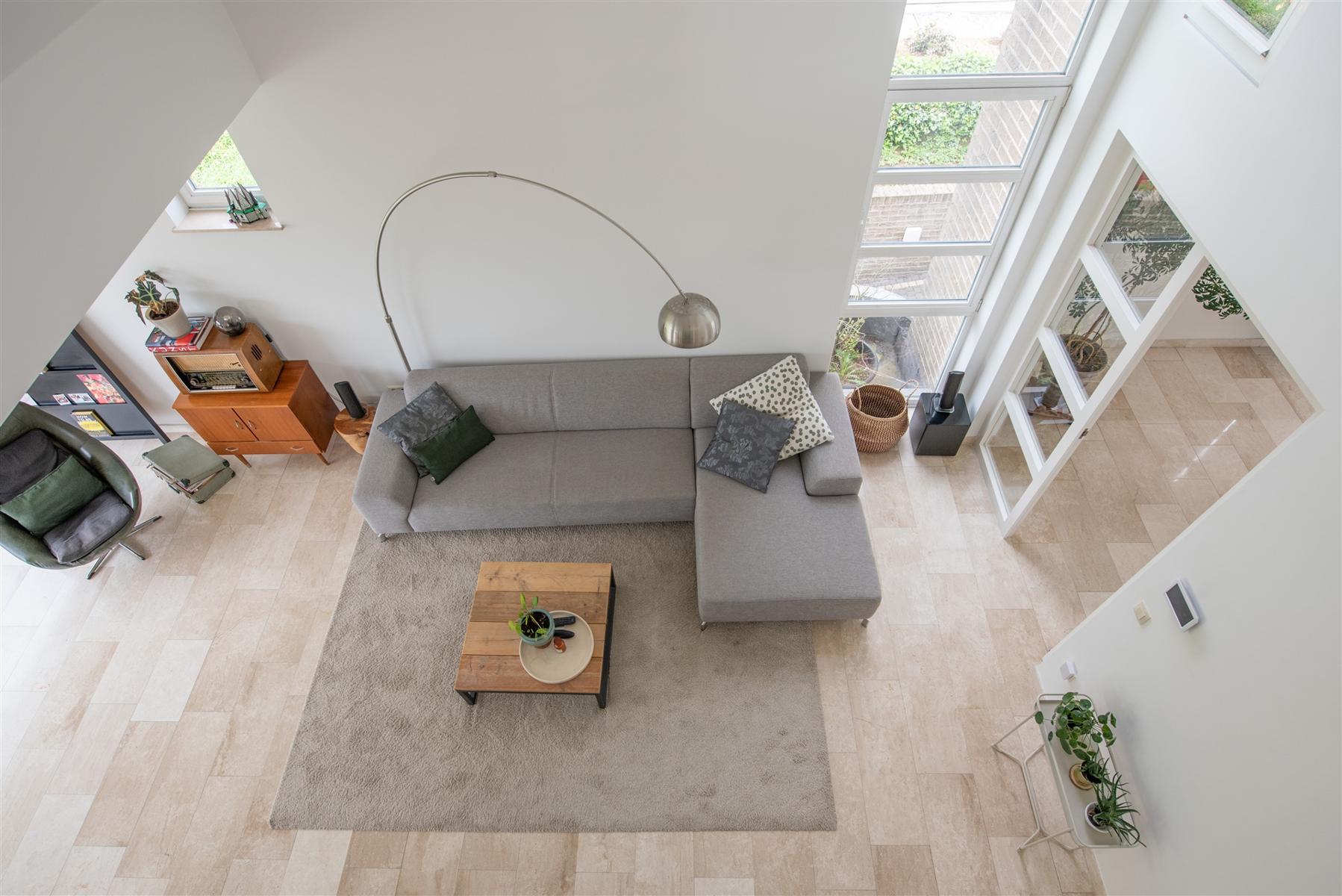 Lichtrijke woning met zuidelijk georiënteerde tuin foto 6