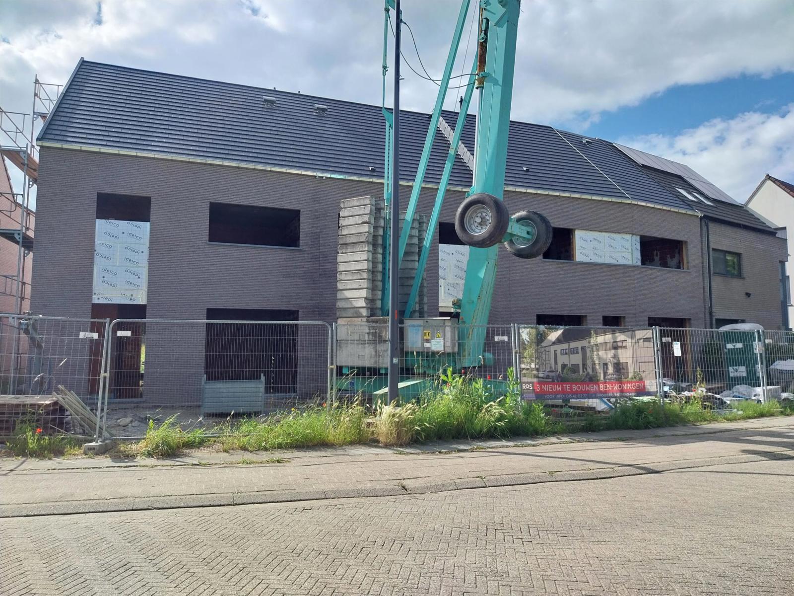 BEN woningen met inpandige garage en tuin. Rustige ligging. foto 1