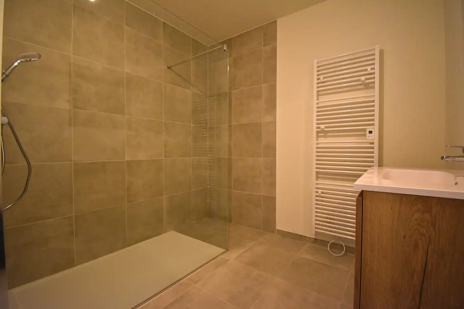 Nieuwbouwappartement te huur in Halle foto 8