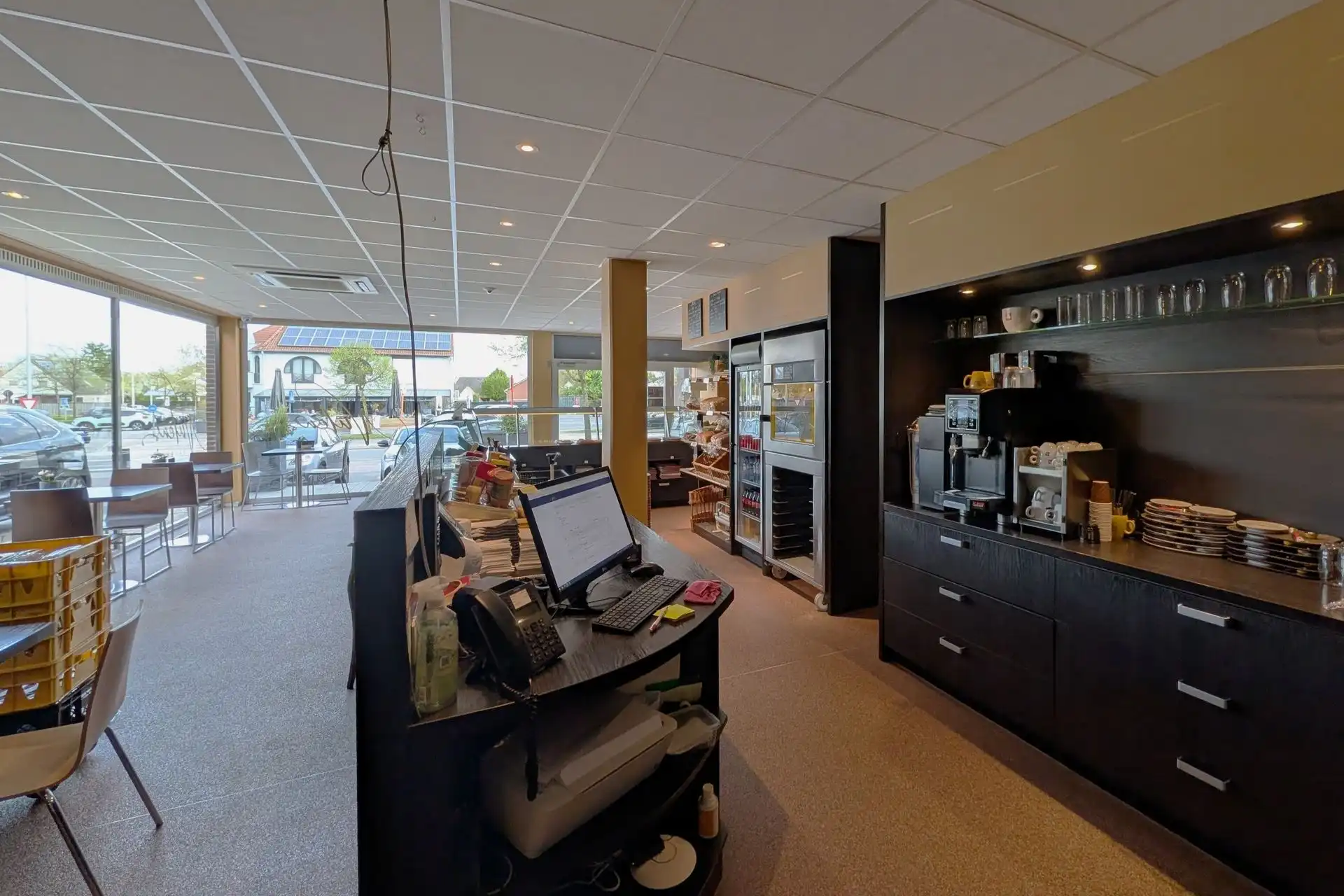 Winkelruimte gelegen op een toplocatie te Rekem foto 8