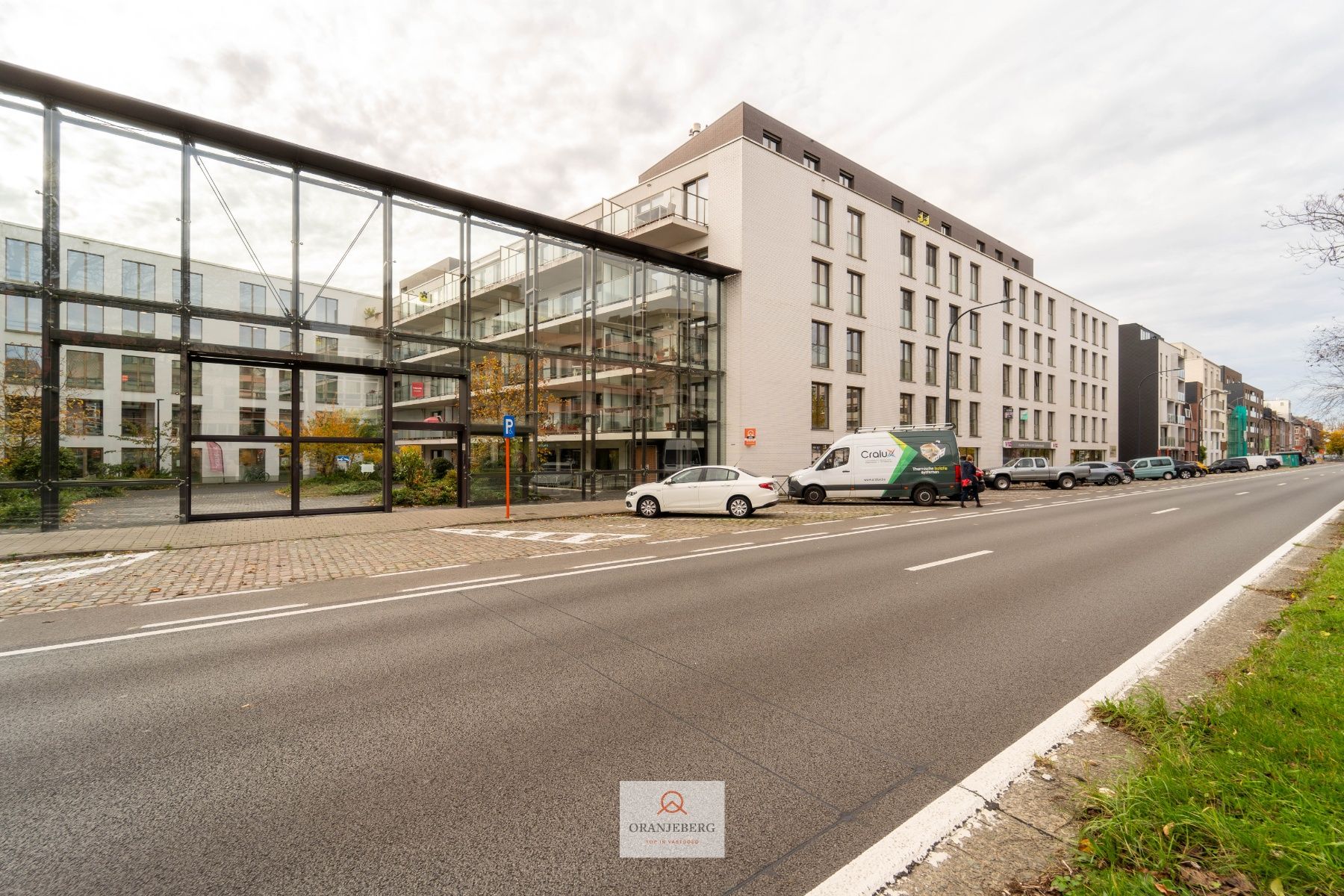 Moderne gelijkvloerse studio met terras te Gent foto 24