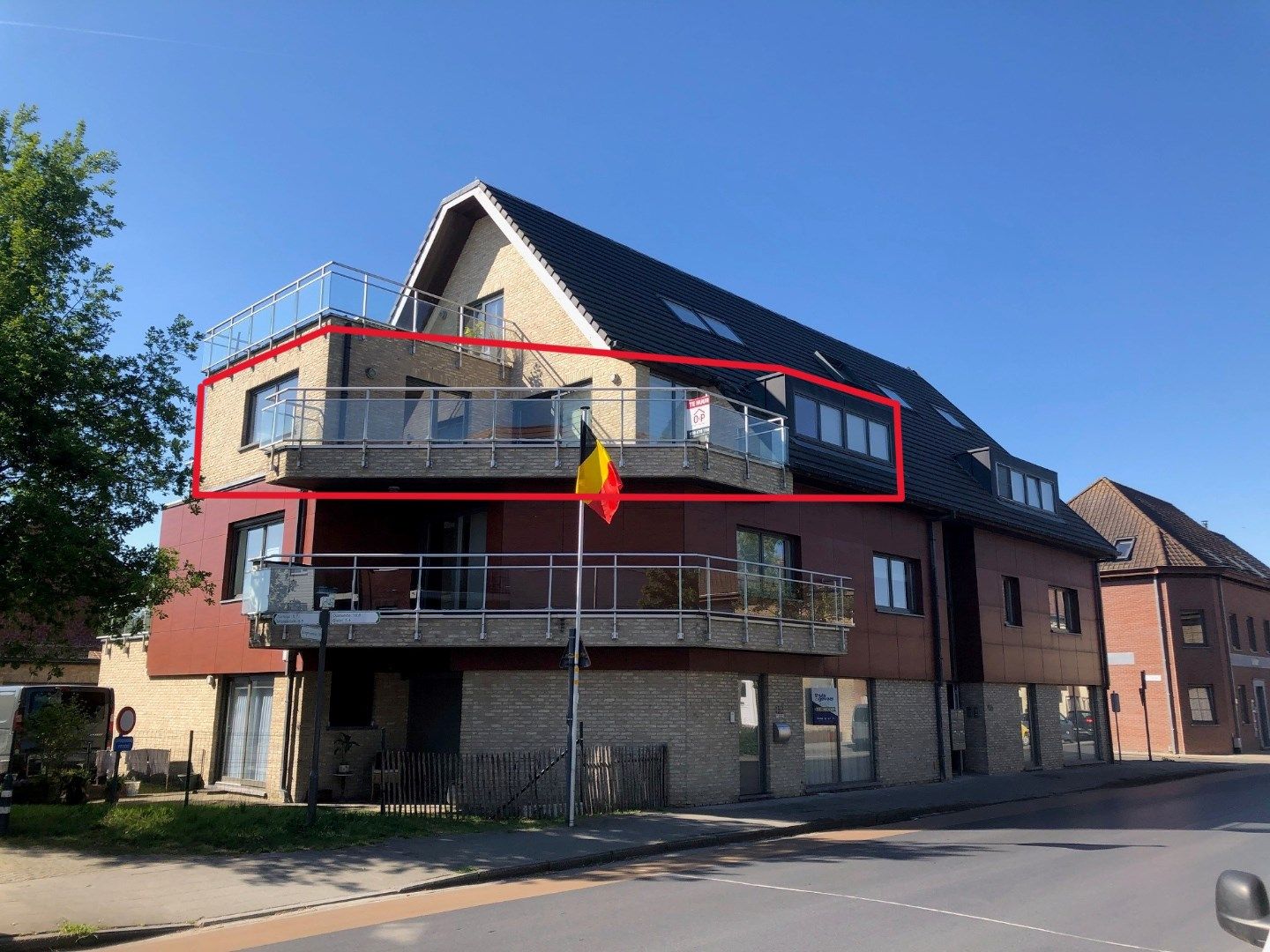 Appartement (104 m²) met 2 slpk, 2 terrassen en garage, Eernegem. foto 26