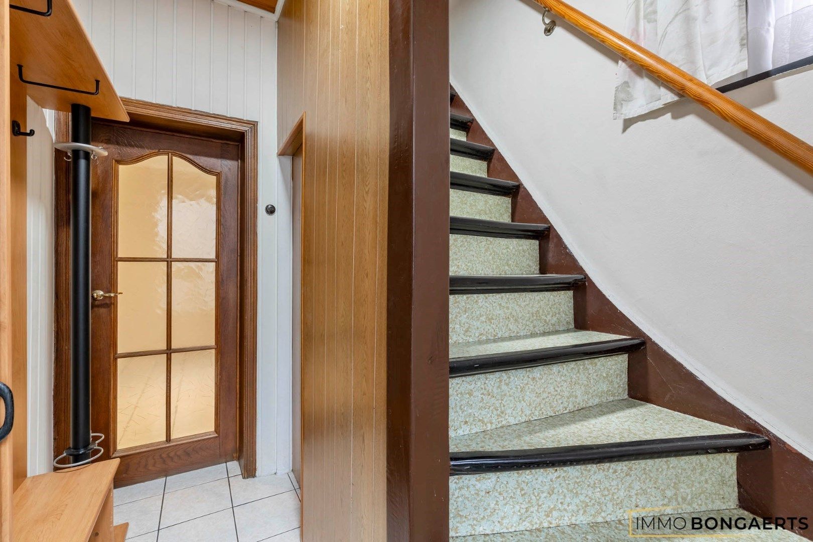 Ruime woning met 4 slaapkamers foto 2