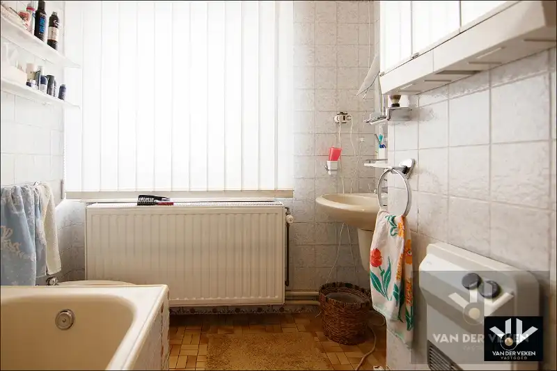 RUIME GEZINSWONING MET 4 SLAAPKAMERS foto 21