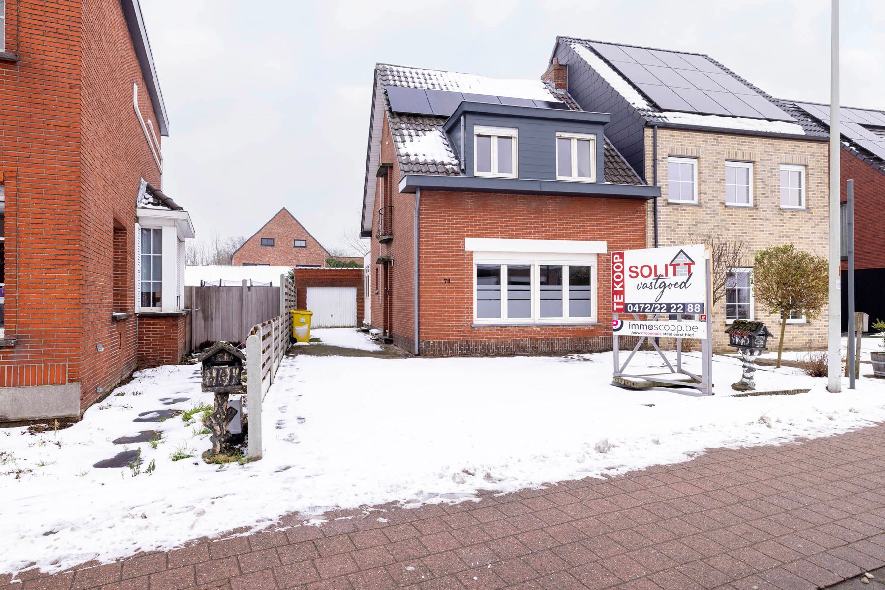 Hoofdfoto van de publicatie: Halfopen bebouwing met 3 slaapkamers, garage en tuin