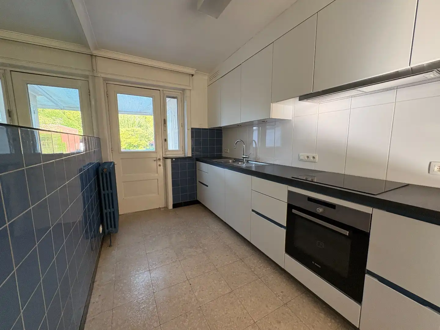 Bel-étage met 2 slaapkamers, garage en tuin! foto 5