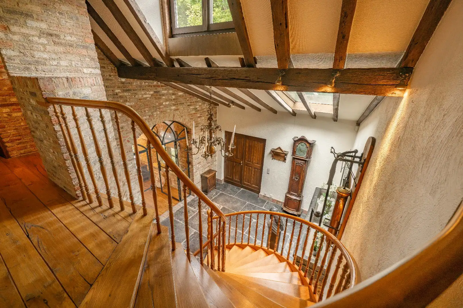 EXCLUSIEF LANDHUIS MET BIJGEBOUWEN OP EEN DOMEIN VAN 5.990 M² foto 19