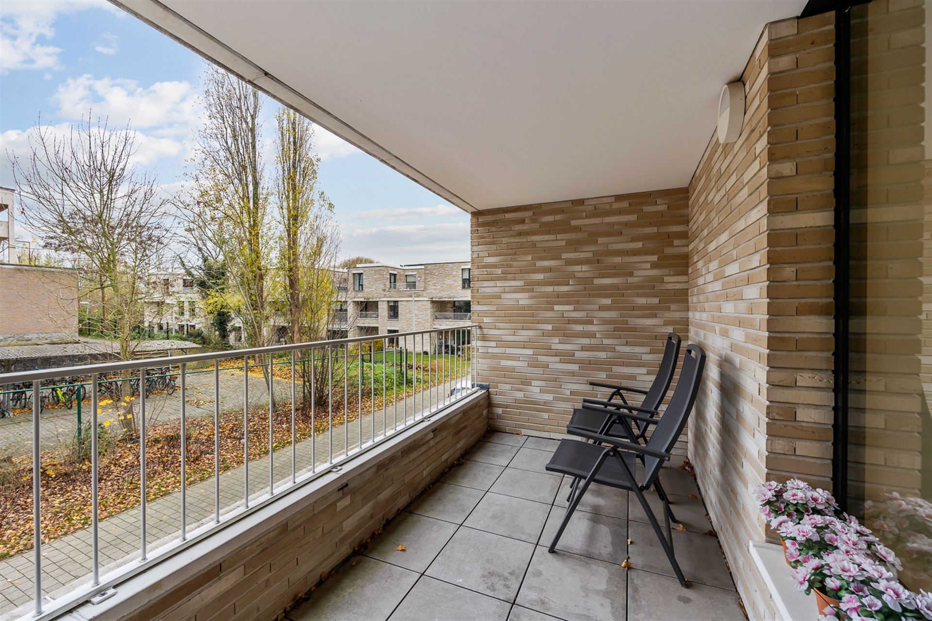 Instapklare Assistentiewoning met Terras In Kontich foto 14