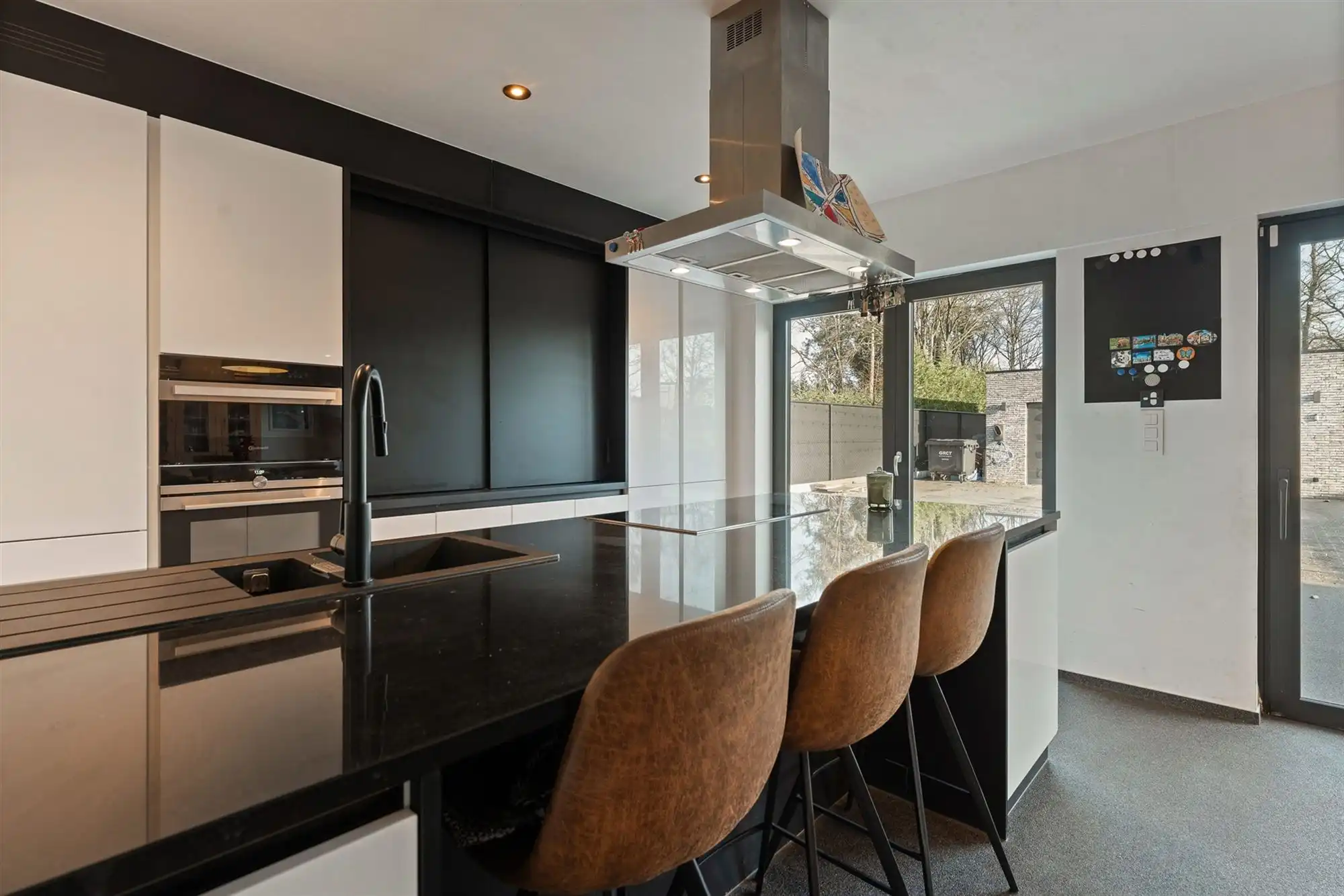 MODERNE EN RECENT GEBOUWDE WONING MET 5 SLAAPKAMERS OP EEN RUIM PERCEEL VAN 13A46CA TE PAAL foto 11