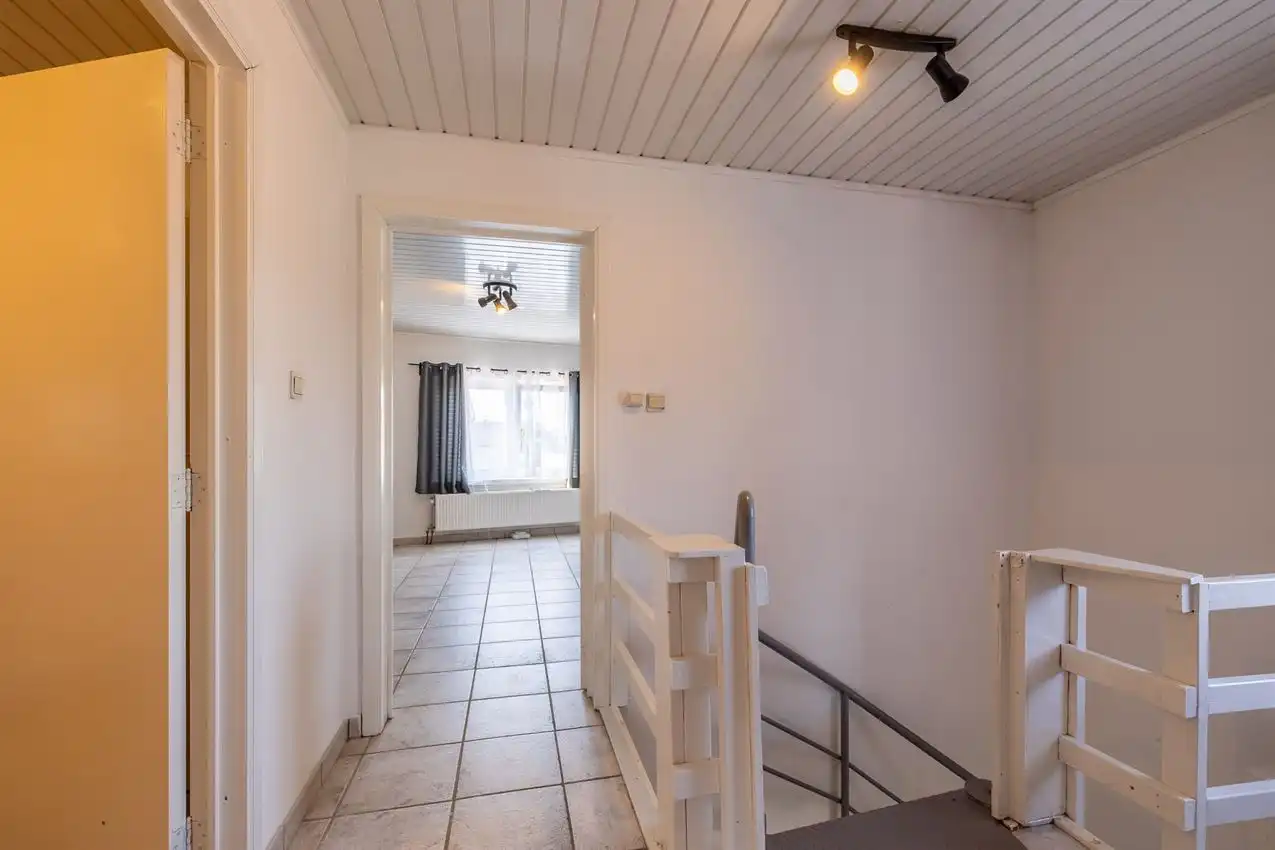 Verzorgde woning met 2 slpk., tuin en garage foto 17