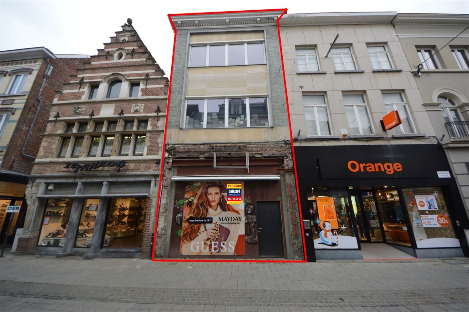 GOED GELEGEN COMMERCIEEL PAND foto {{pictureIndex}}