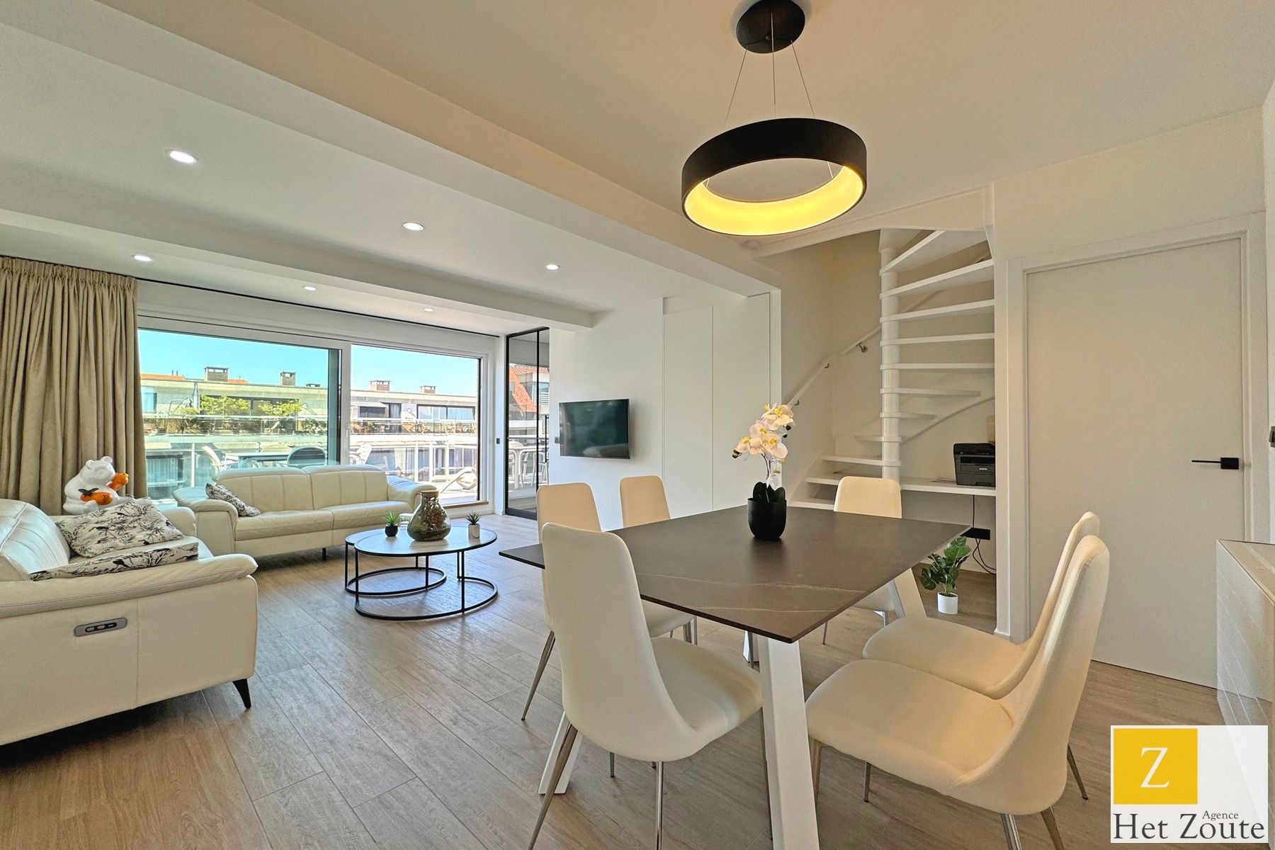 Luxueus duplex penthouse, zonneterras nabij strand te Knokke foto 8