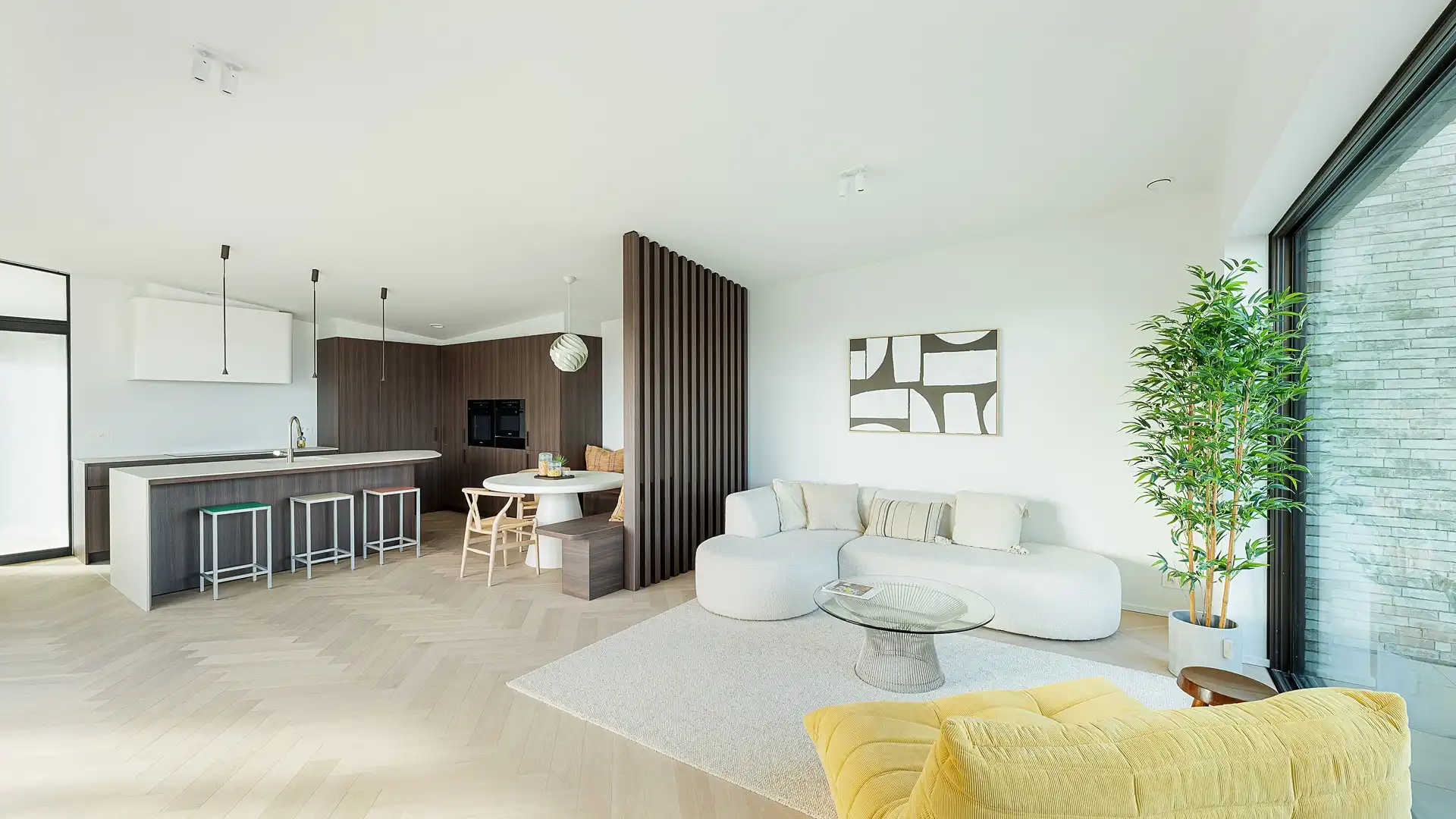Uitzonderlijk appartement (±200 m²) met terrassen, lift en garage voor 4 wagens foto 2