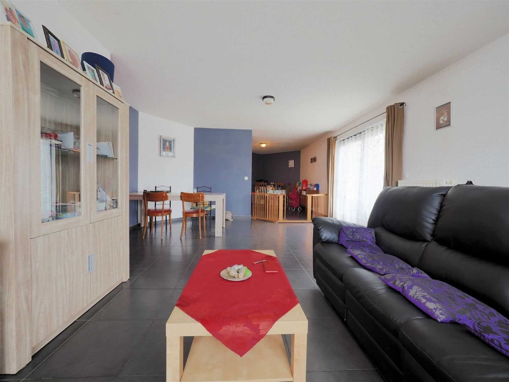 Ruim gelijkvloers appartement met terras en garage te Sint-Amands  foto 2