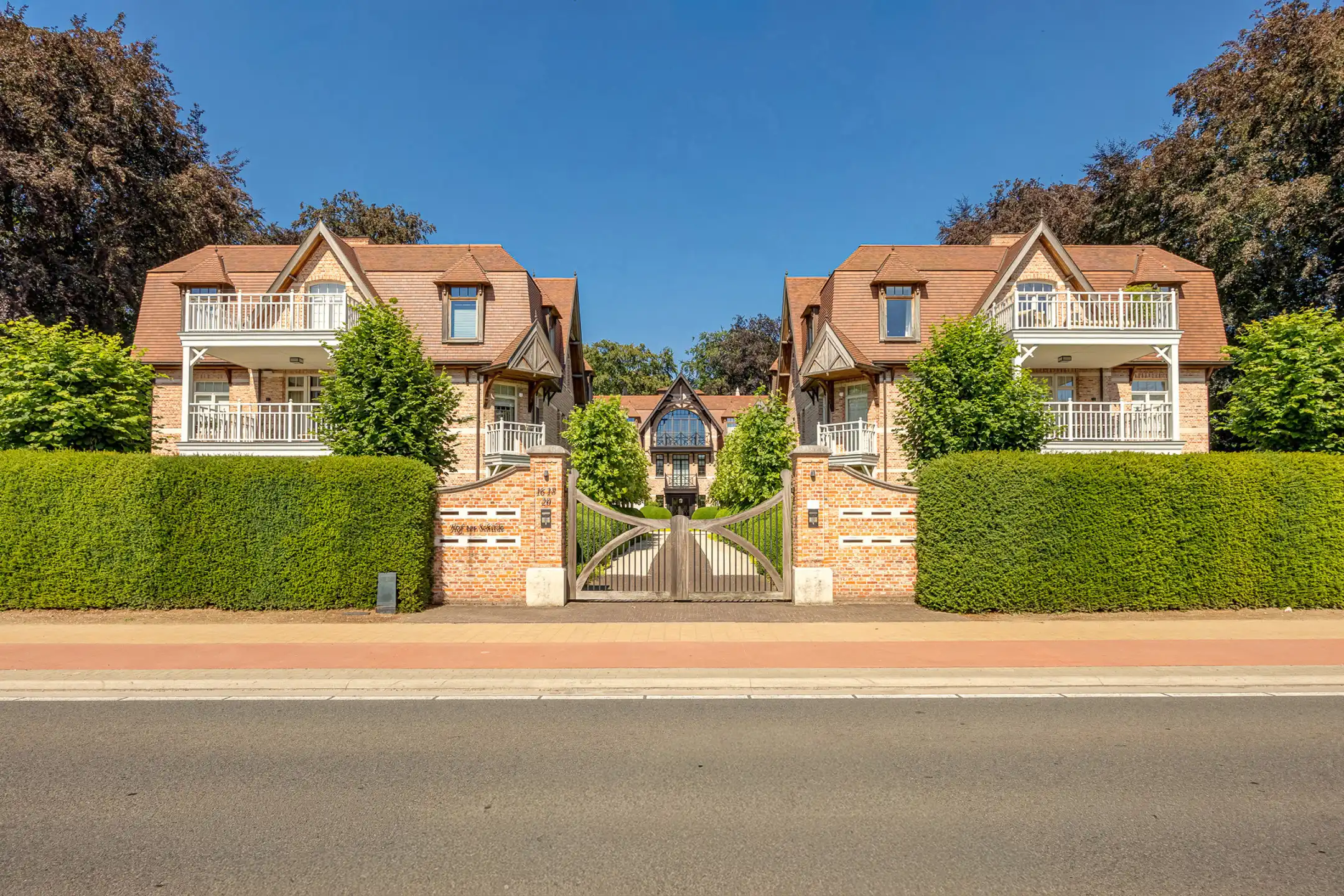Luxueus wonen op toplocatie in Schilde foto 29