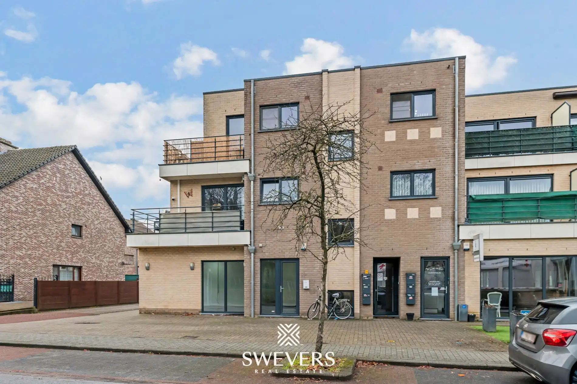 Instapklaar handelspand op toplocatie in Heusden-Zolder foto 22