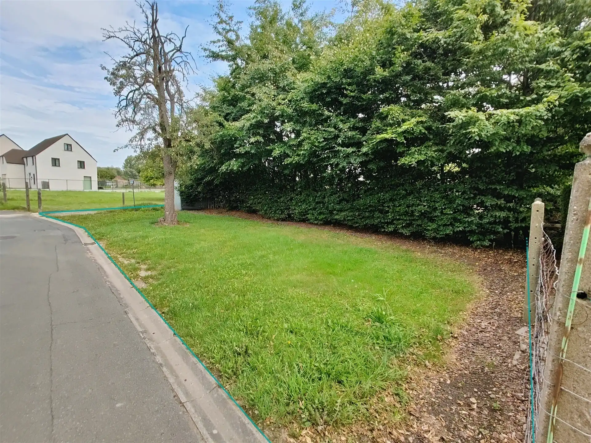 Goed gelegen bouwgrond voor open bebouwing in Mazenzele foto 5