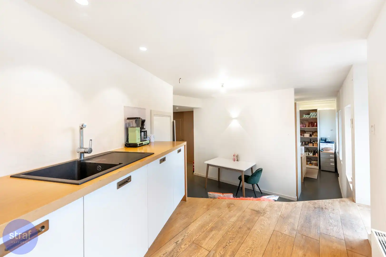 Handelspand te koop op Linkeroever foto 10