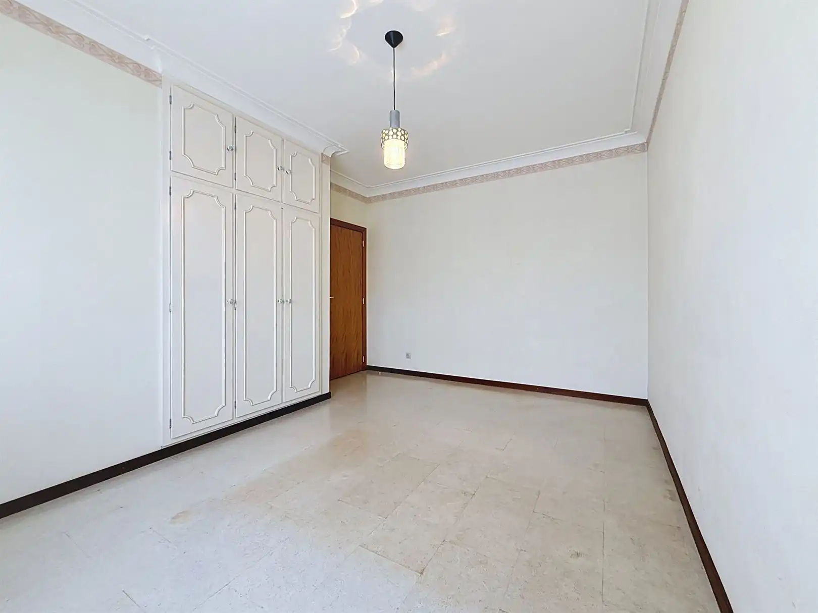 Op te frissen bungalow met garage, 3 slpks, opp 16a 17ca foto 22