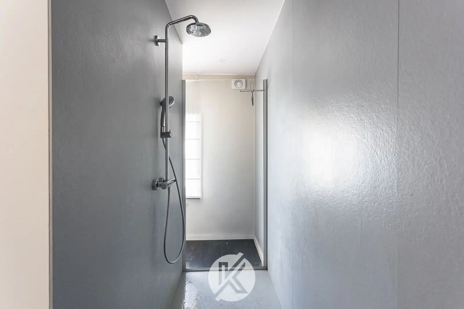 Smaakvol gerenoveerde woning nabij het centrum foto 17