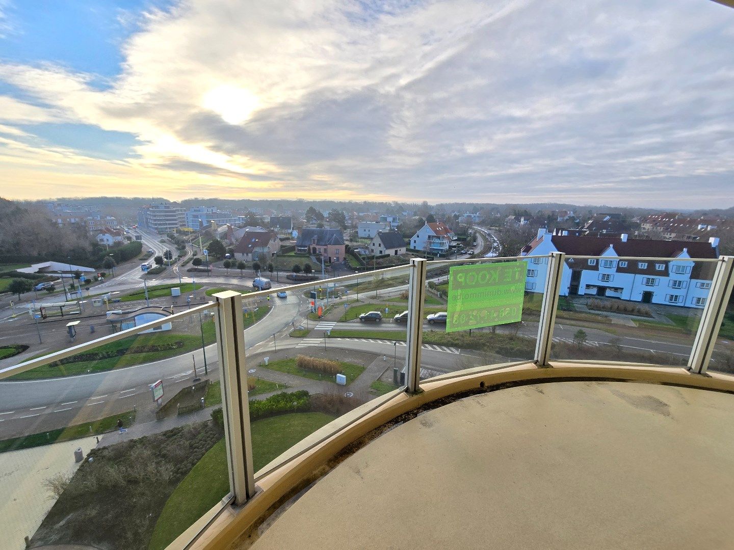 ()=>{if(producerUpdateValueVersion(node),producerAccessed(node),node.value===ERRORED)throw node.error;return node.value} Leopold I Esplanade 1 - A/0604 - 8660 De Panne