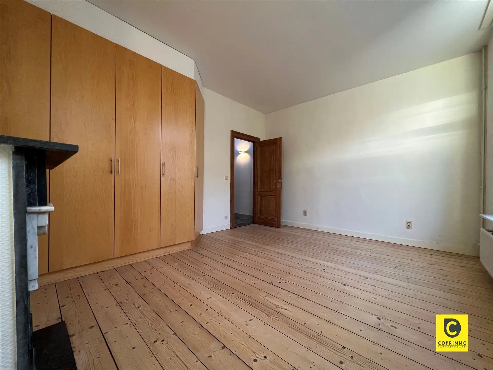 Prachtig herenhuis met 4 slpk en stadstuin op toplocatie! foto 8