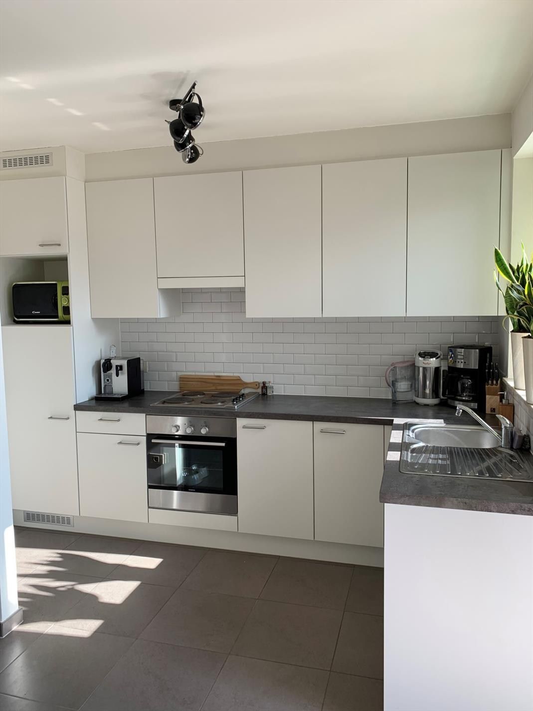 Modern en centraal gelegen appartement te Zulte. foto 5