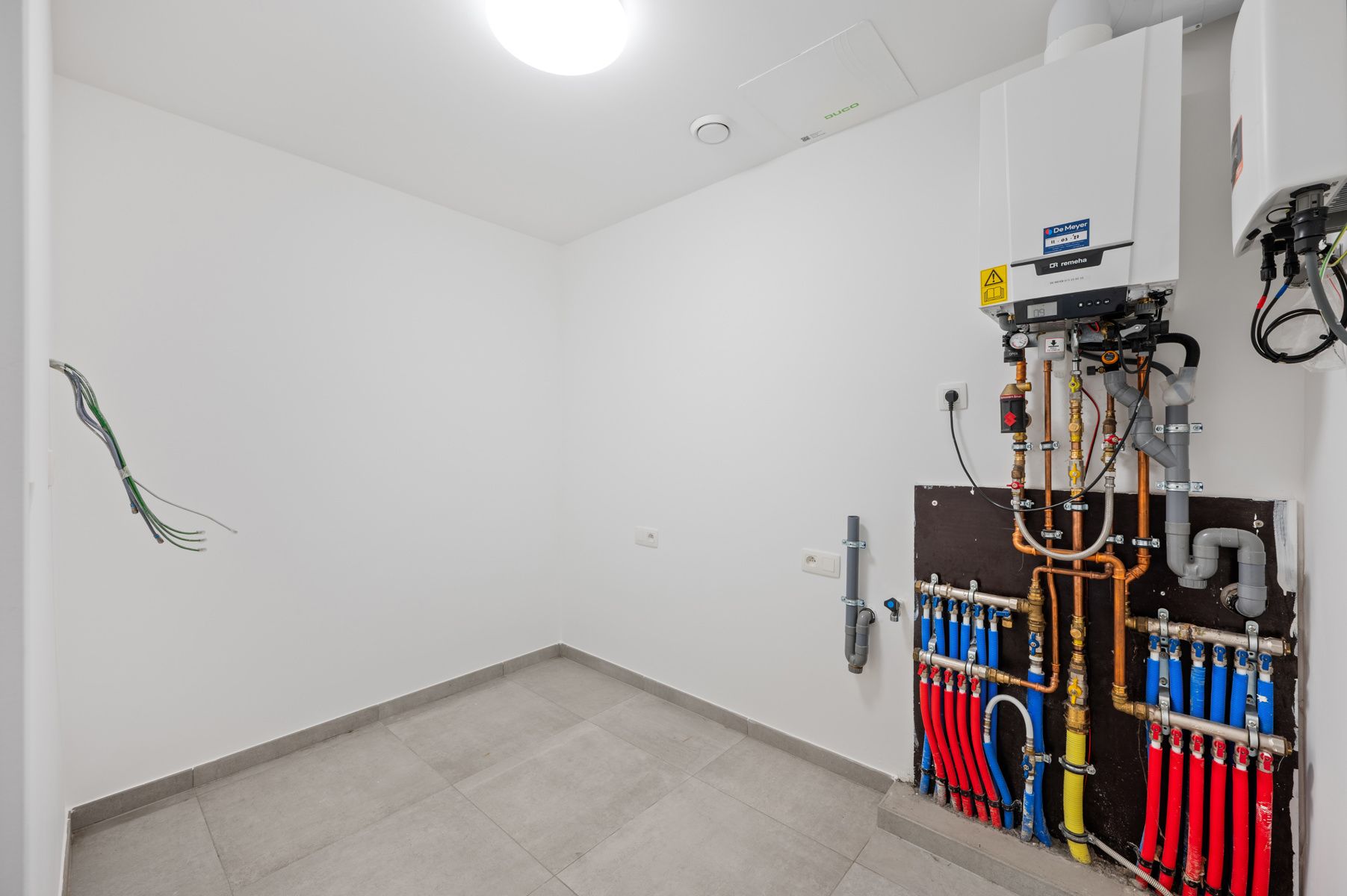 Zonnig nieuwbouw tuinappartement te ITEGEM foto 21