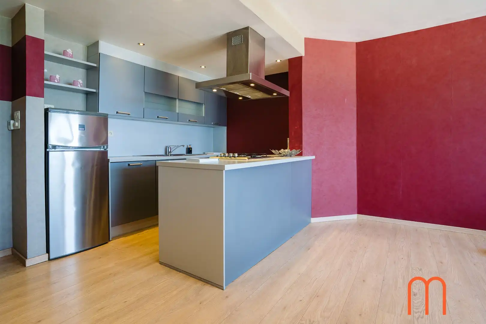 Appartement te koop op de Zeedijk in Mariakerke (Oostende) met frontaal zeezicht foto 7