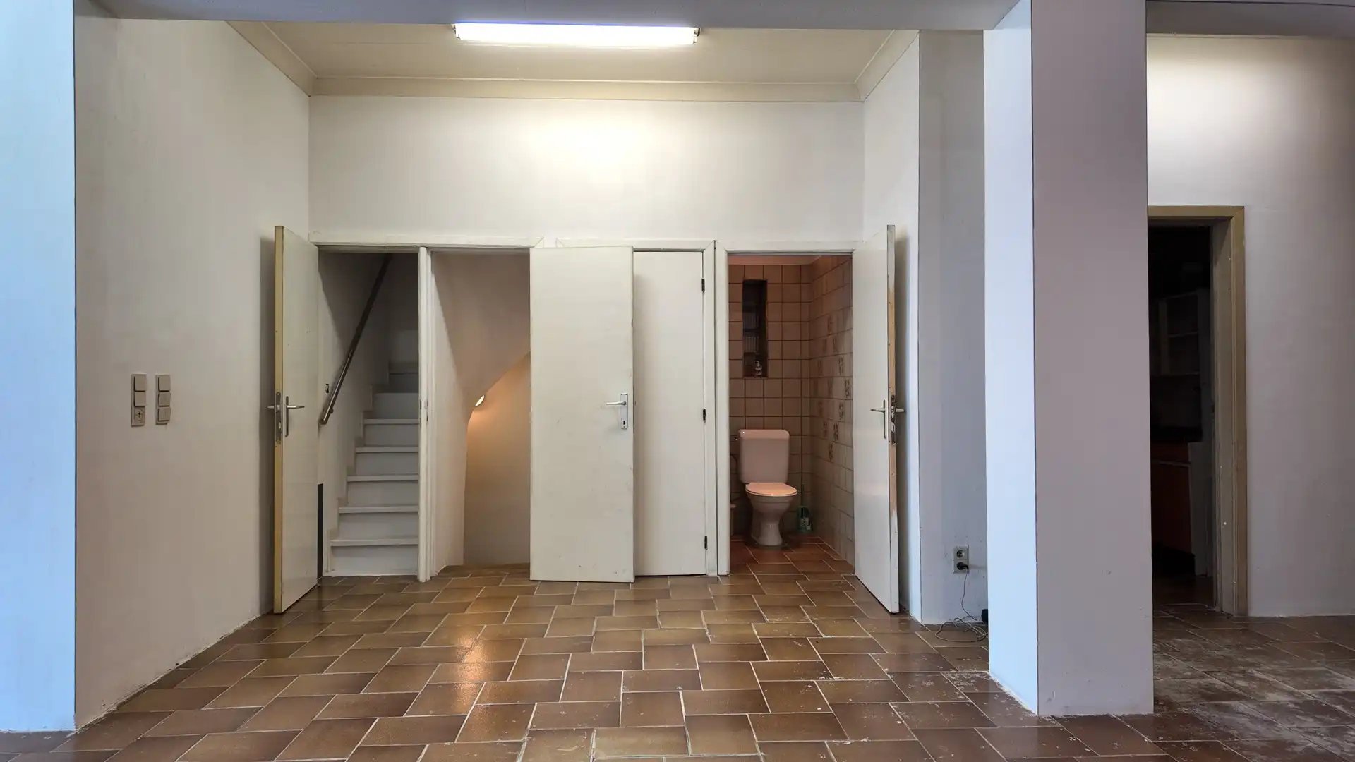 TE KOOP: HANDELSHUIS TE DILSEN-STOKKEM foto 15