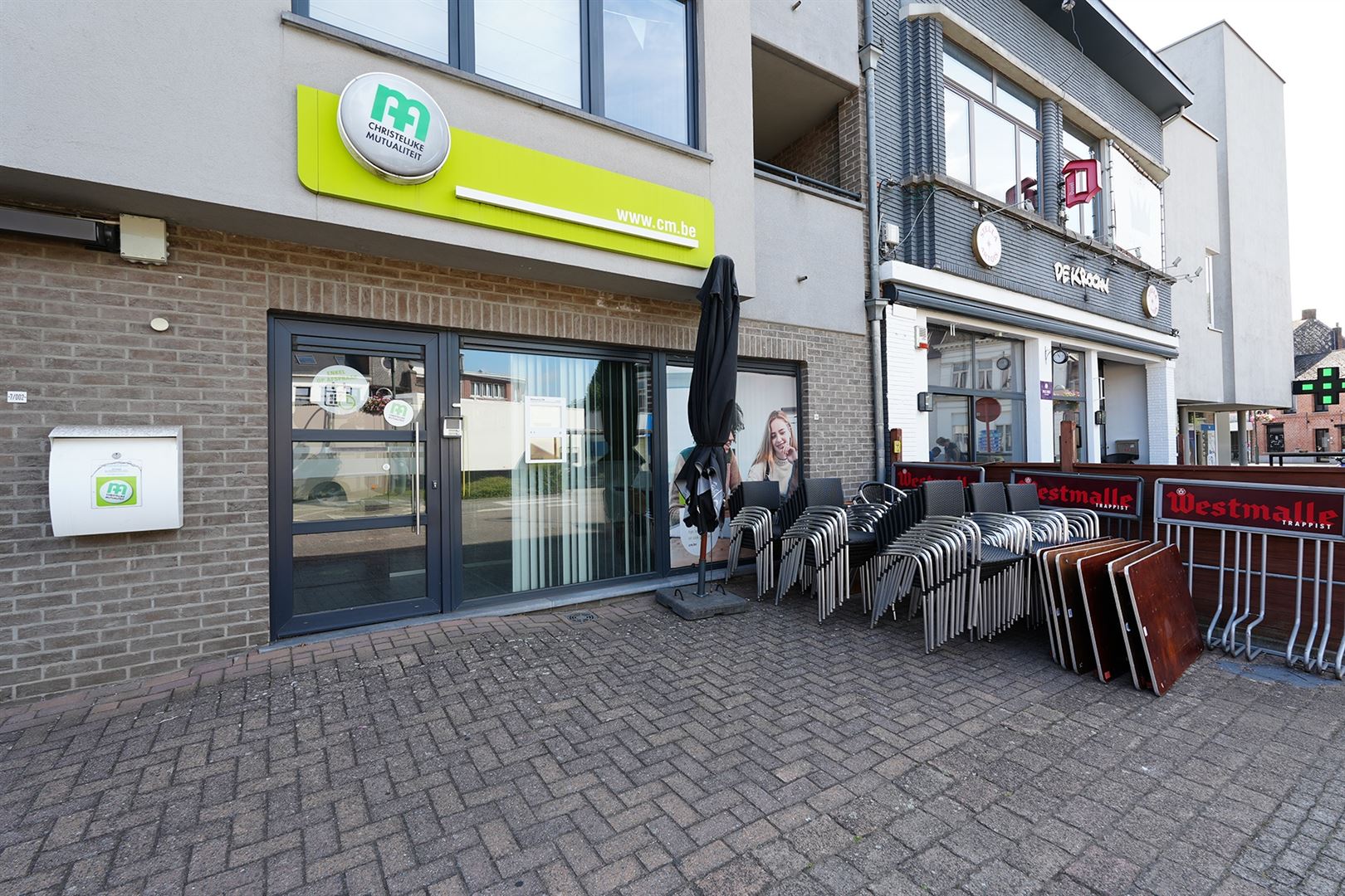 Centraal gelegen handelsglkvl / kantoor met berging! foto 17