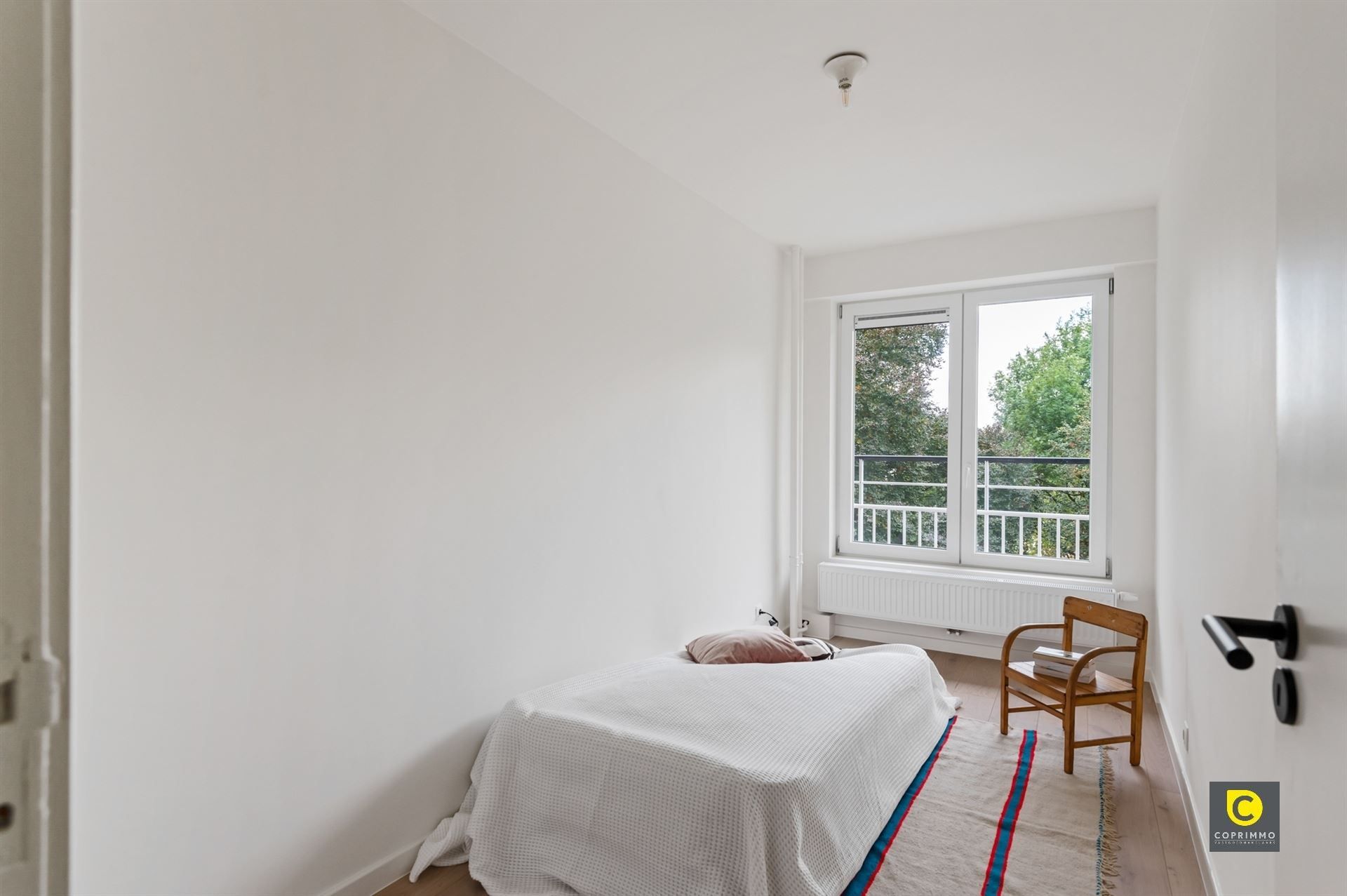 Luxueus gerenoveerd 2-slpk app met groot terras in 't groen! foto 8