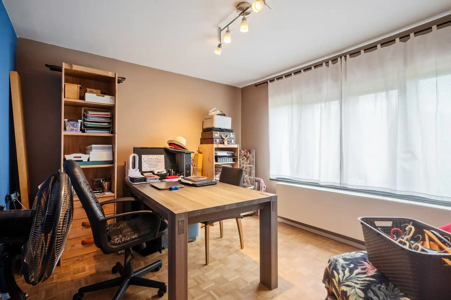 Prachtig gerenoveerde woning met zicht op de velden op een perceel van 1.187 m² foto 10