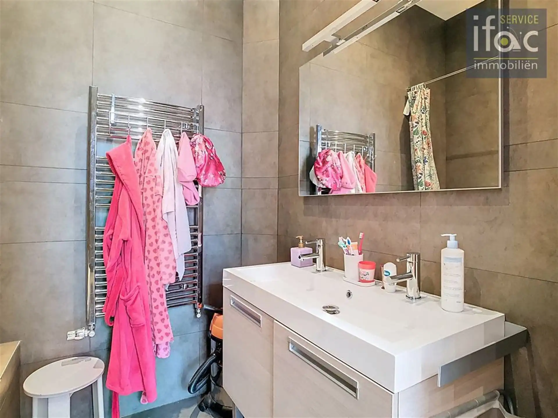 Appartement 2 slpks, 2 badkrs & garagebox foto 21